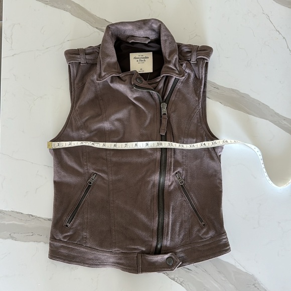 Abercrombie & Fitch Vegan Woman's Vest - Picture 3 of 5
